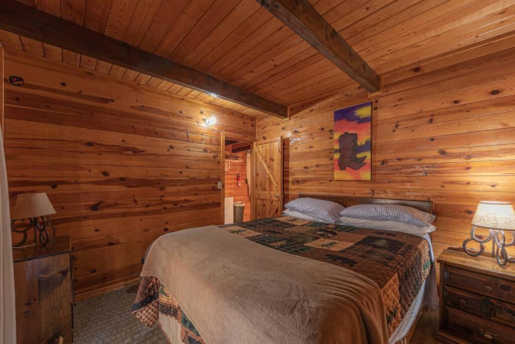 Forest Cabin 4 Cowboys Dream بايسون المظهر الخارجي الصورة